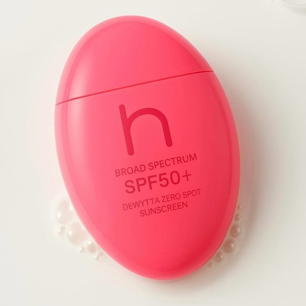 Korean Skincare Hamel DewyVita Zero Spot 50+ SPF Sunscreen